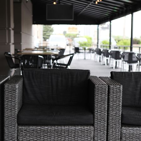 Holiday Inn Chicago/Oak Brook By Ihg Oakbrook Terrace Exterior foto