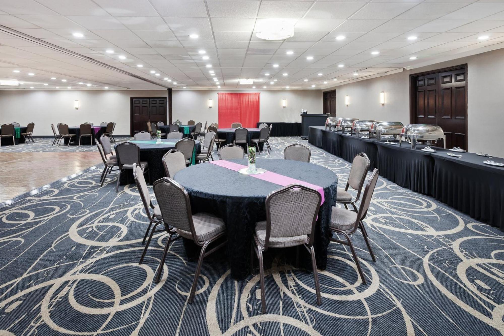 Holiday Inn Chicago/Oak Brook By Ihg Oakbrook Terrace Exterior foto